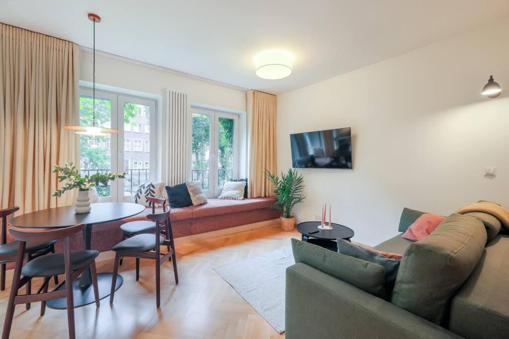 Cityscape Haven: Urban Retreat Gdańsk Zewnętrze zdjęcie