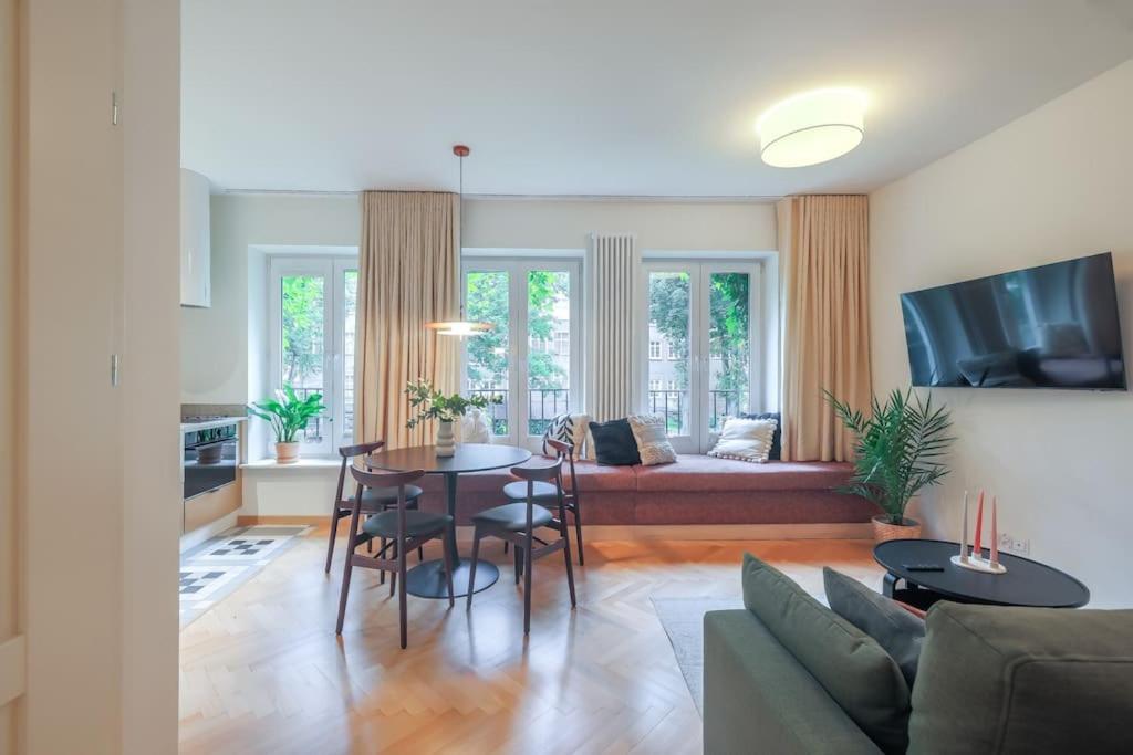 Cityscape Haven: Urban Retreat Gdańsk Zewnętrze zdjęcie